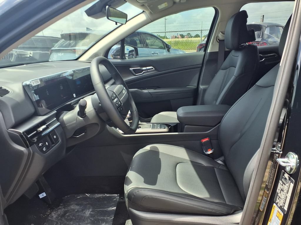 New 2026 Kia Sportage EX FWD image 12