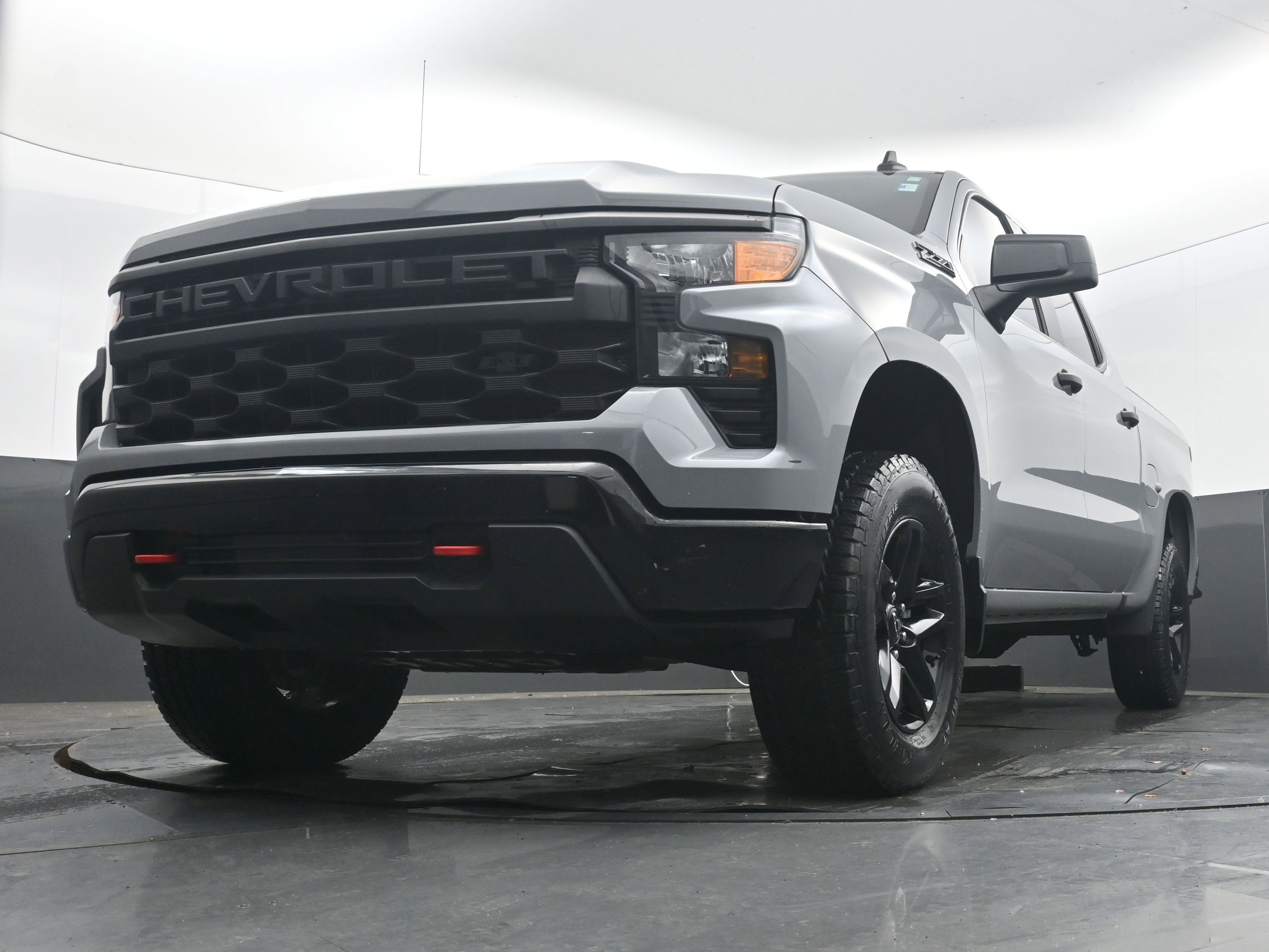 Used 2024 Chevrolet Silverado 1500 Custom Trail Boss w/ LPO, Dark Essentials Package AWD/4WD image 26