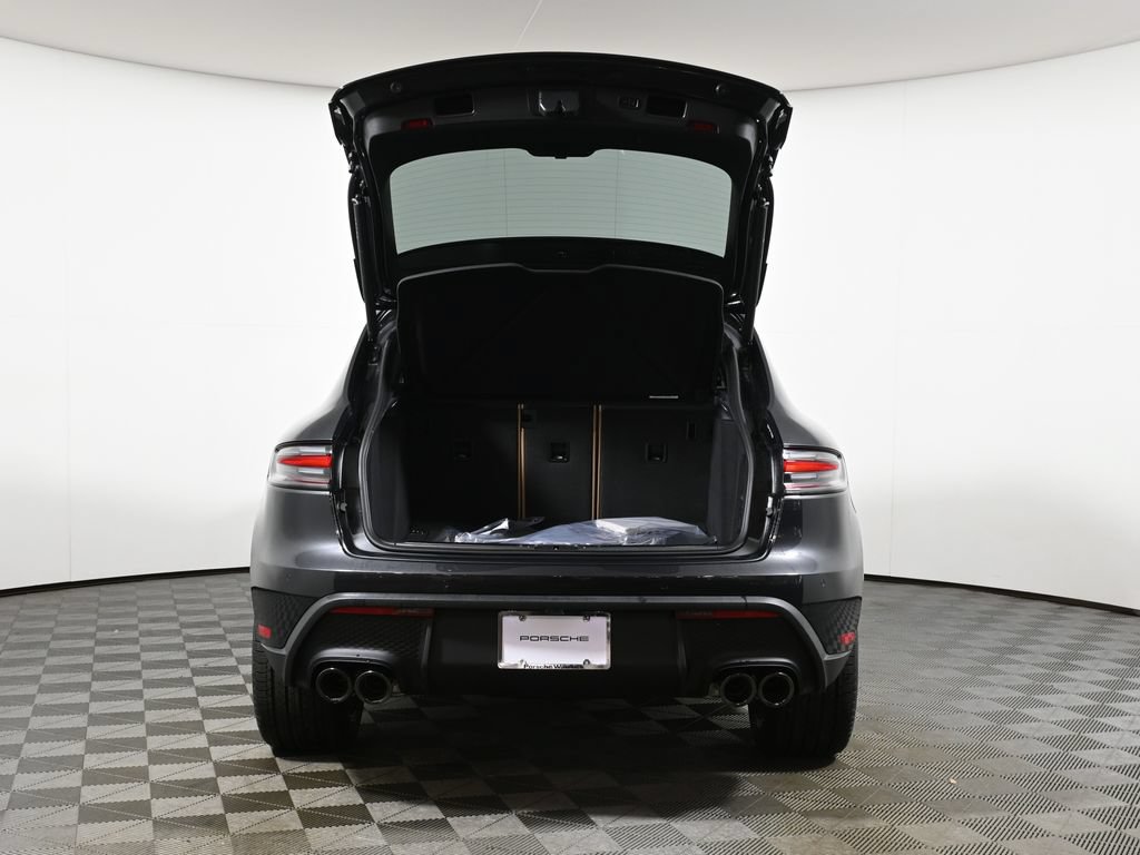 New 2026 Porsche Macan AWD/4WD image 43