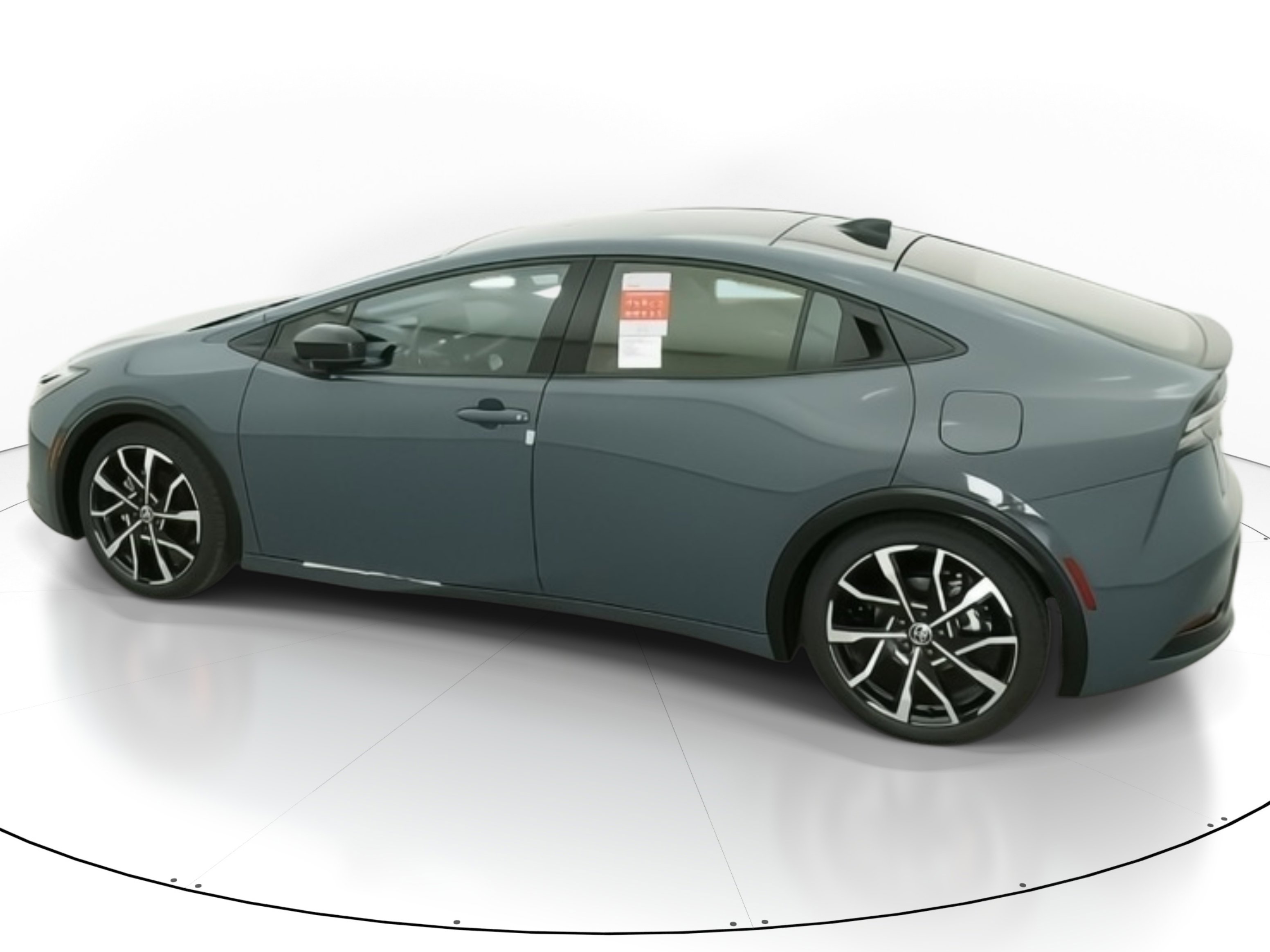 New 2026 Toyota Prius Plug-In Hybrid image 4