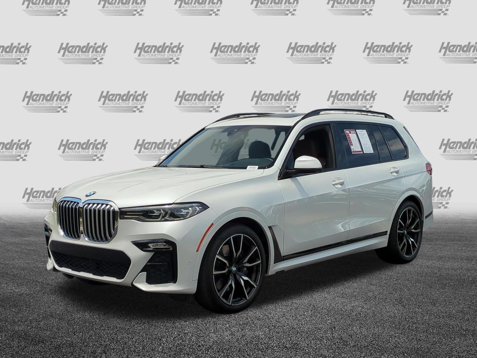 Used 2022 BMW X7 xDrive40i w/ M Sport Package AWD/4WD image 5