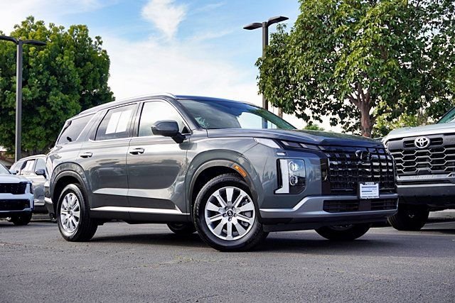 Used 2025 Hyundai Palisade SEL image 2
