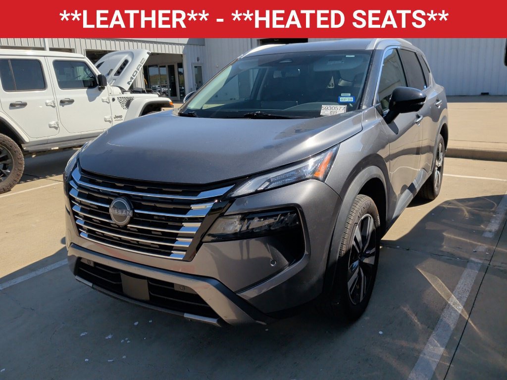 Used 2026 Nissan Rogue SL FWD image 3