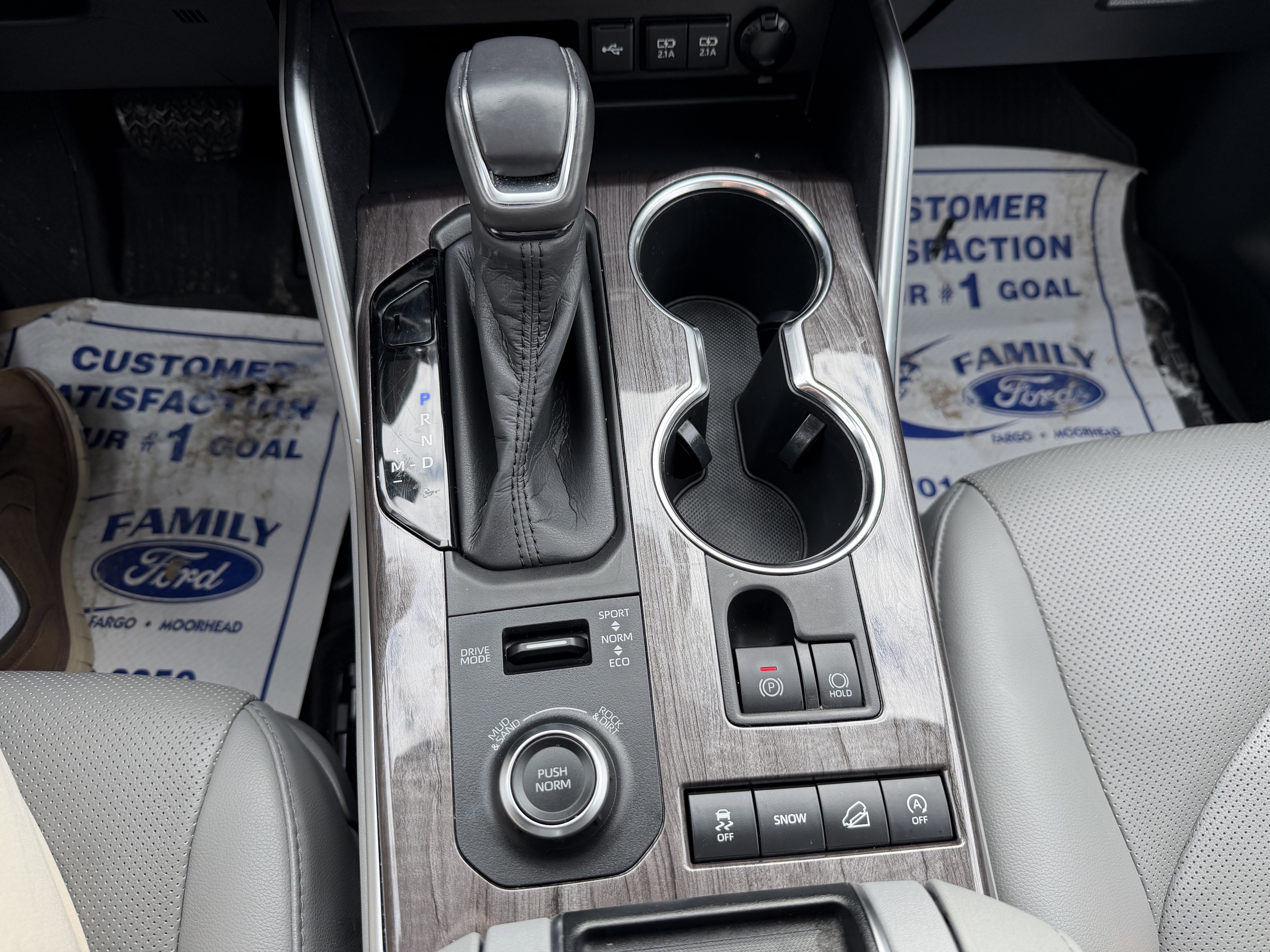 Used 2020 Toyota Highlander Limited image 17