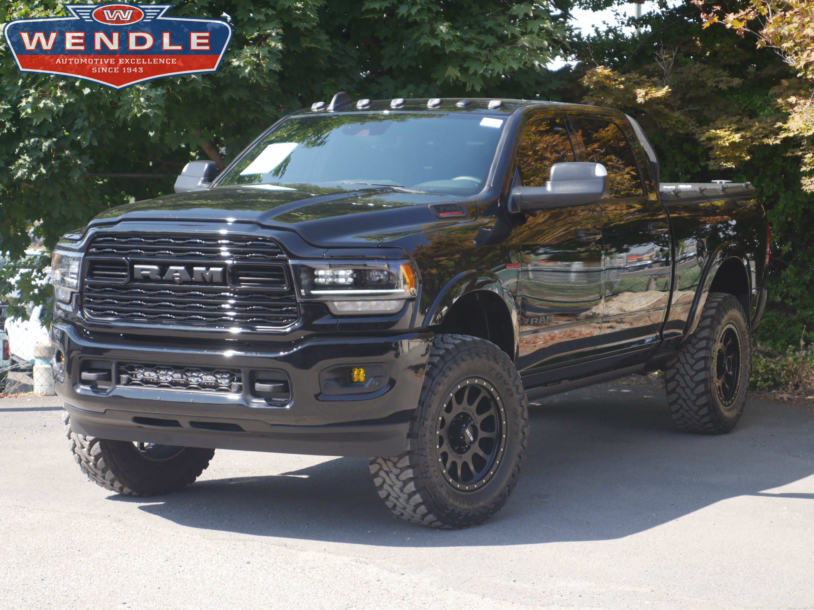 Used 2022 RAM 3500 Limited AWD/4WD image 1