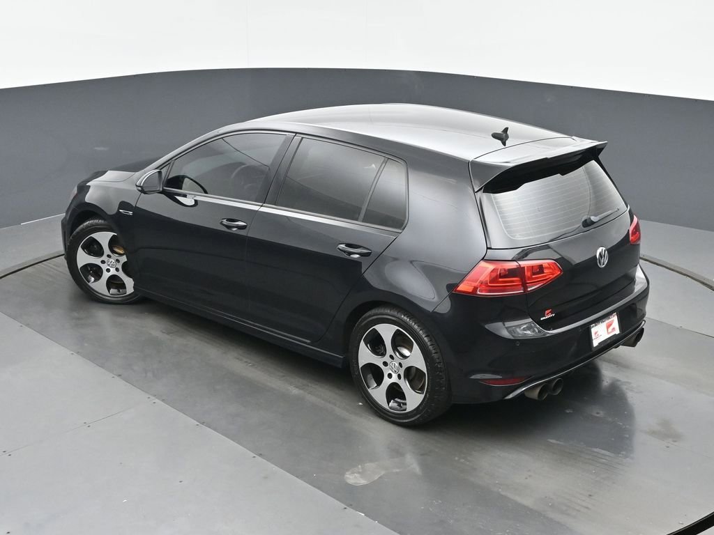 Used 2016 Volkswagen Golf R 4-Door image 33