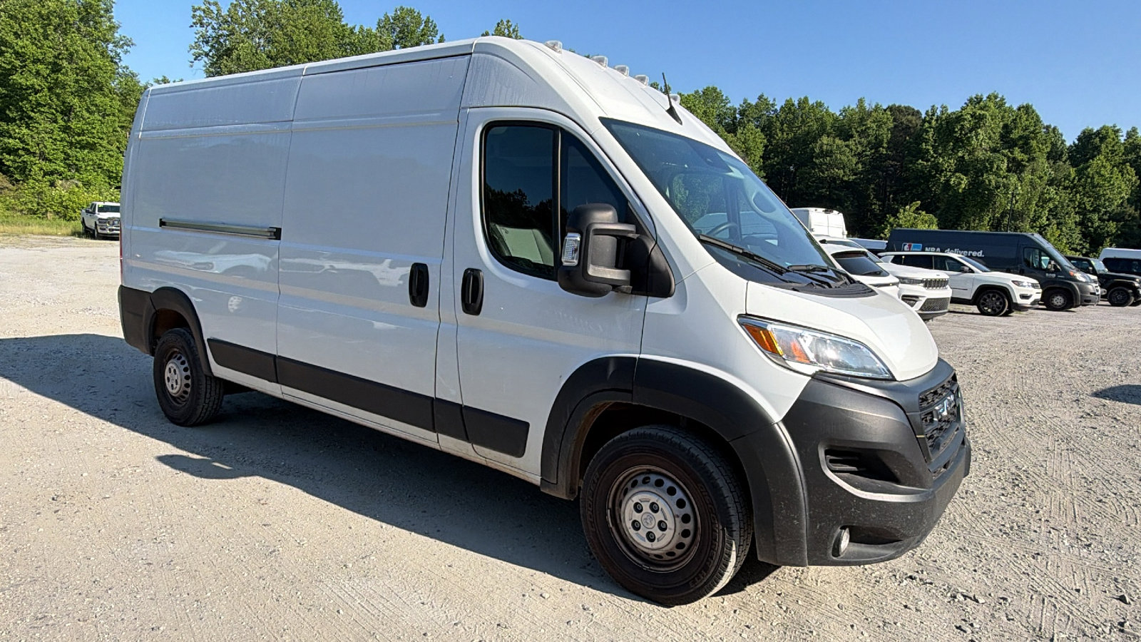 Used 2024 RAM ProMaster 2500 w/ Convenience Group FWD image 5