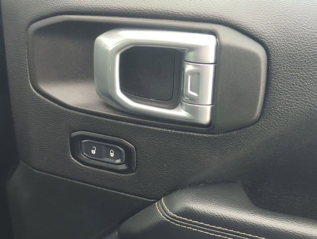 Used 2021 Jeep Wrangler Unlimited Sahara w/ Cold Weather Group image 27