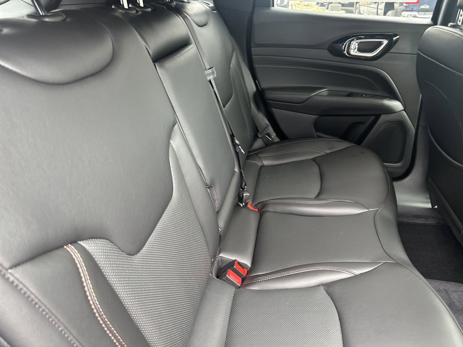 Used 2023 Jeep Compass Limited image 26