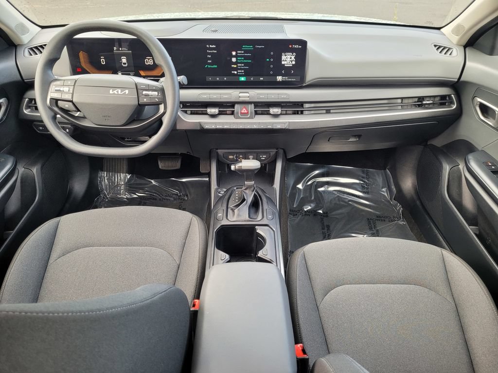 Used 2025 Kia K4 FWD image 16