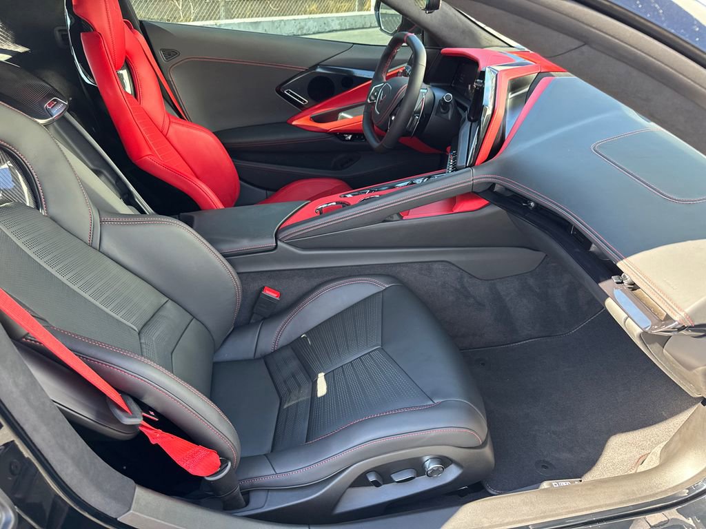New 2026 Chevrolet Corvette Stingray 3LT w/ Z51 Performance Package image 9