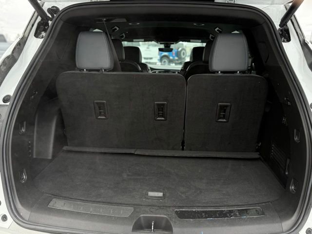 Used 2024 Buick Enclave Premium image 28