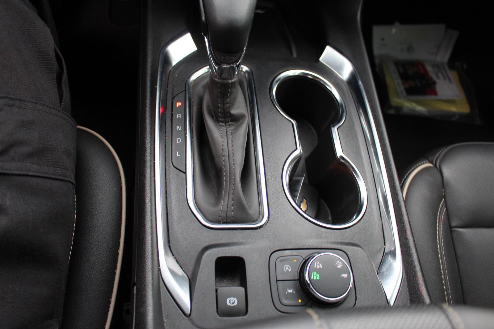 Used 2023 Chevrolet Traverse Premier w/ Redline Edition image 26