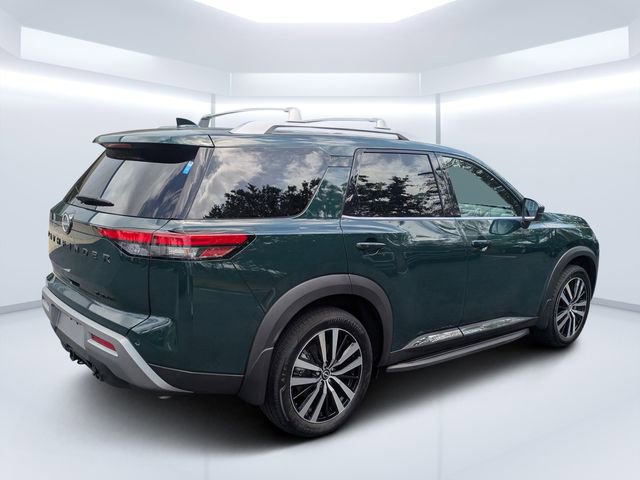 Used 2024 Nissan Pathfinder Platinum w/ Black Appearance Package image 3