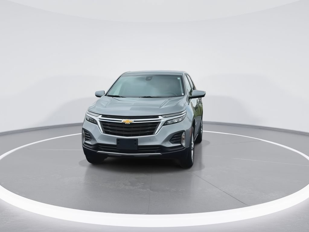 Used 2024 Chevrolet Equinox LT AWD/4WD image 3