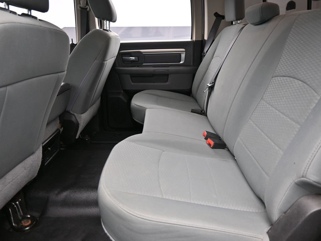 Used 2019 RAM 1500 Classic SLT image 13