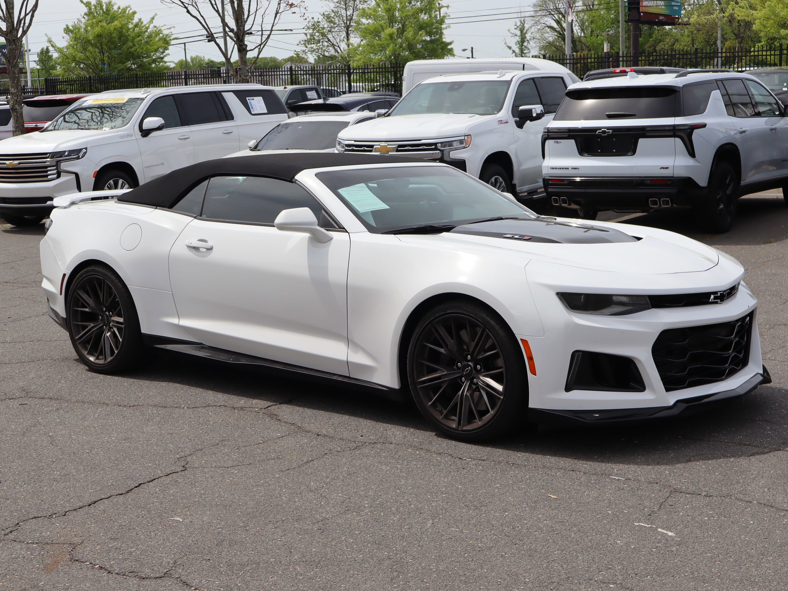 Used 2022 Chevrolet Camaro ZL1 image 2