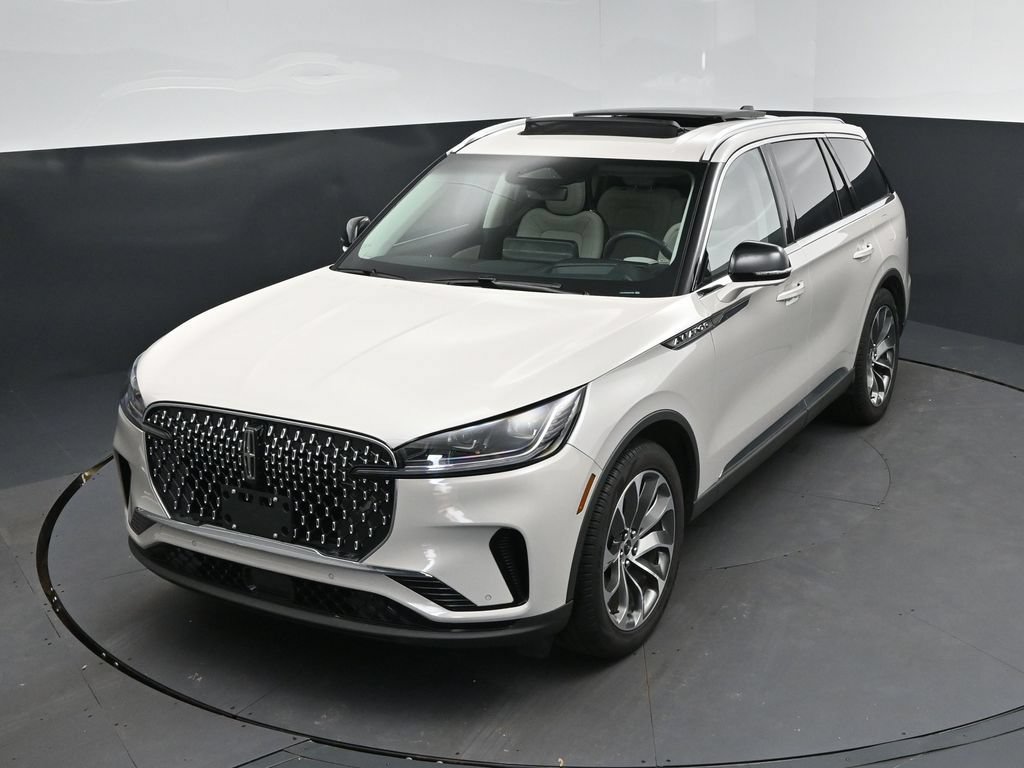 Used 2025 Lincoln Aviator Reserve w/ Luxury Package RWD image 30
