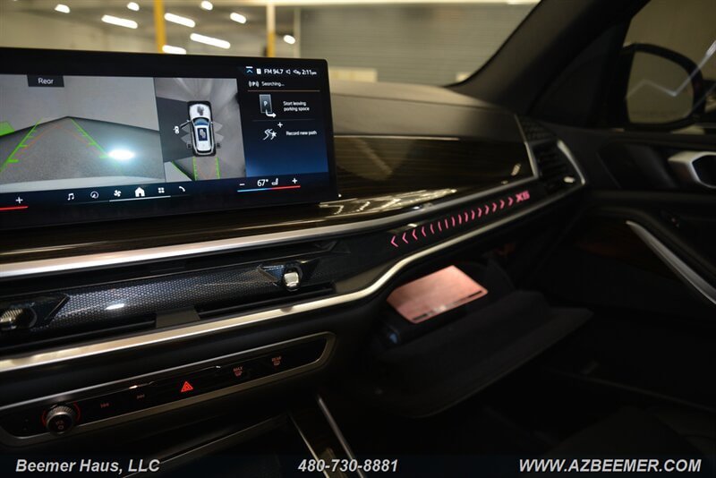 Used 2025 BMW X5 xDrive40i w/ M Sport Package AWD/4WD image 38