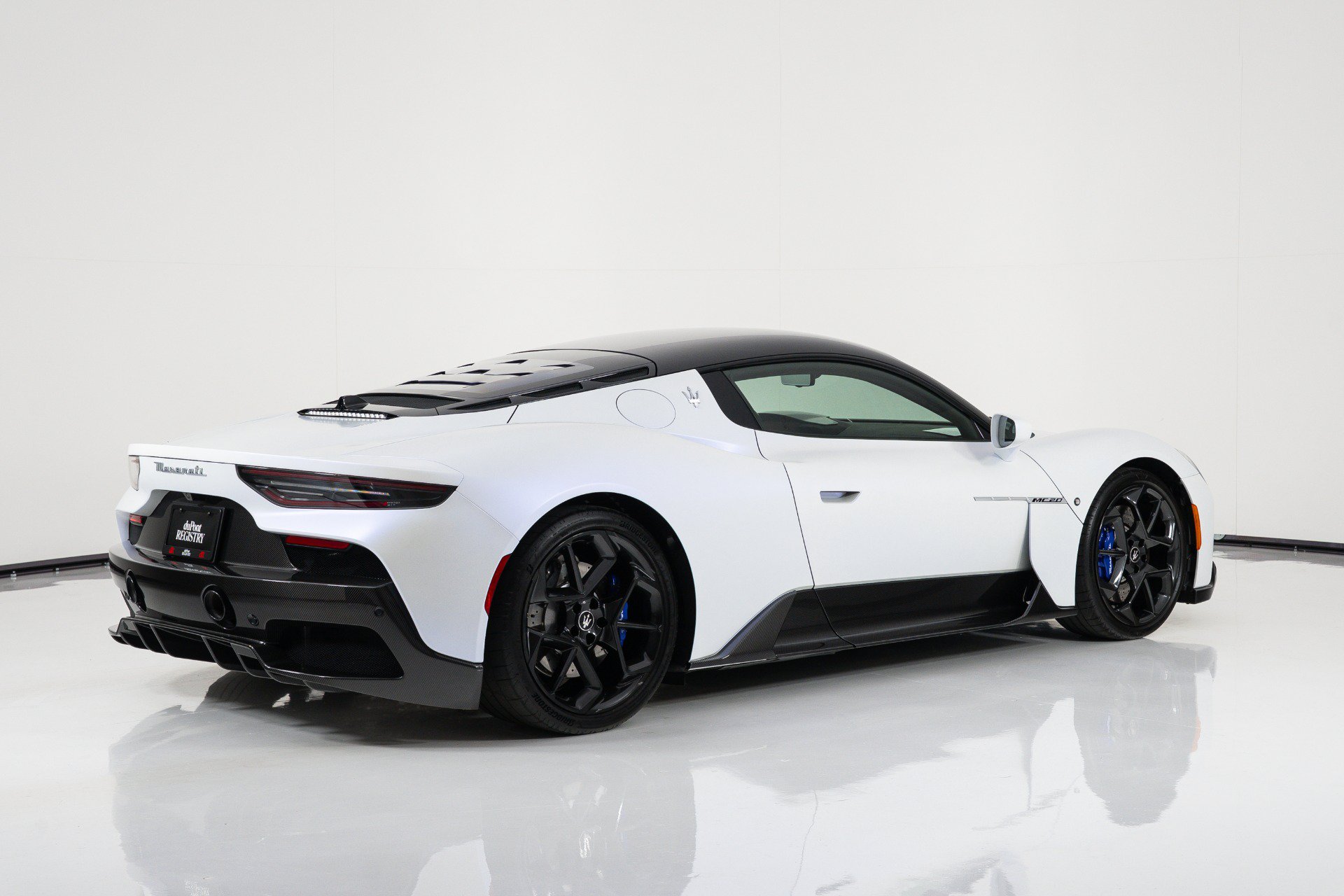 Used 2022 Maserati MC20 Coupe RWD image 3