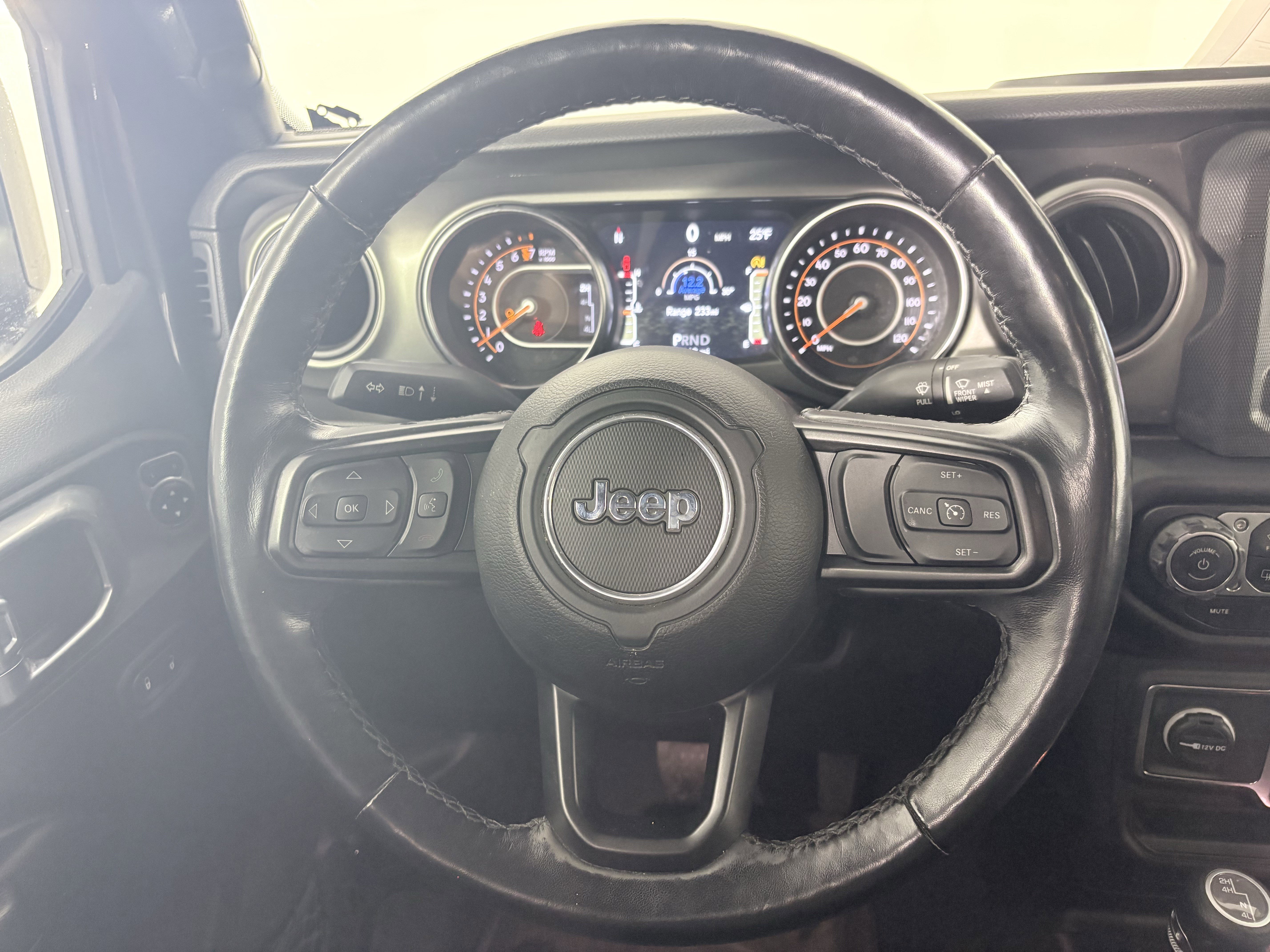 Used 2021 Jeep Gladiator Sport image 27