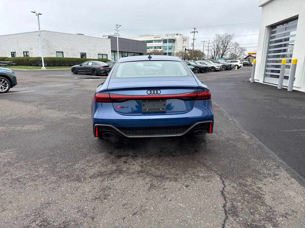 Used 2024 Audi RS 7 Performance image 4