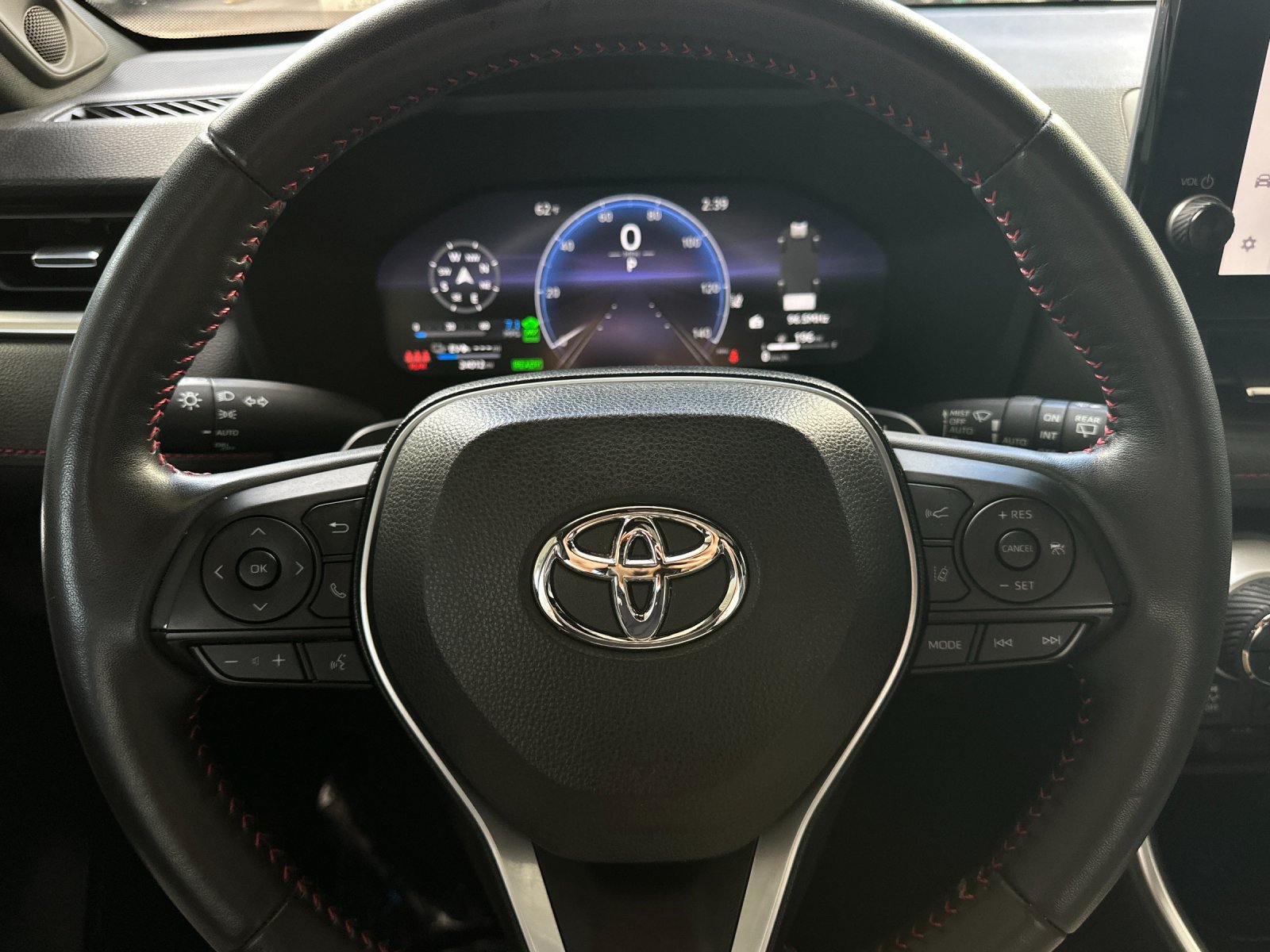 Used 2024 Toyota RAV4 XSE w/ Premium Package AWD/4WD image 22