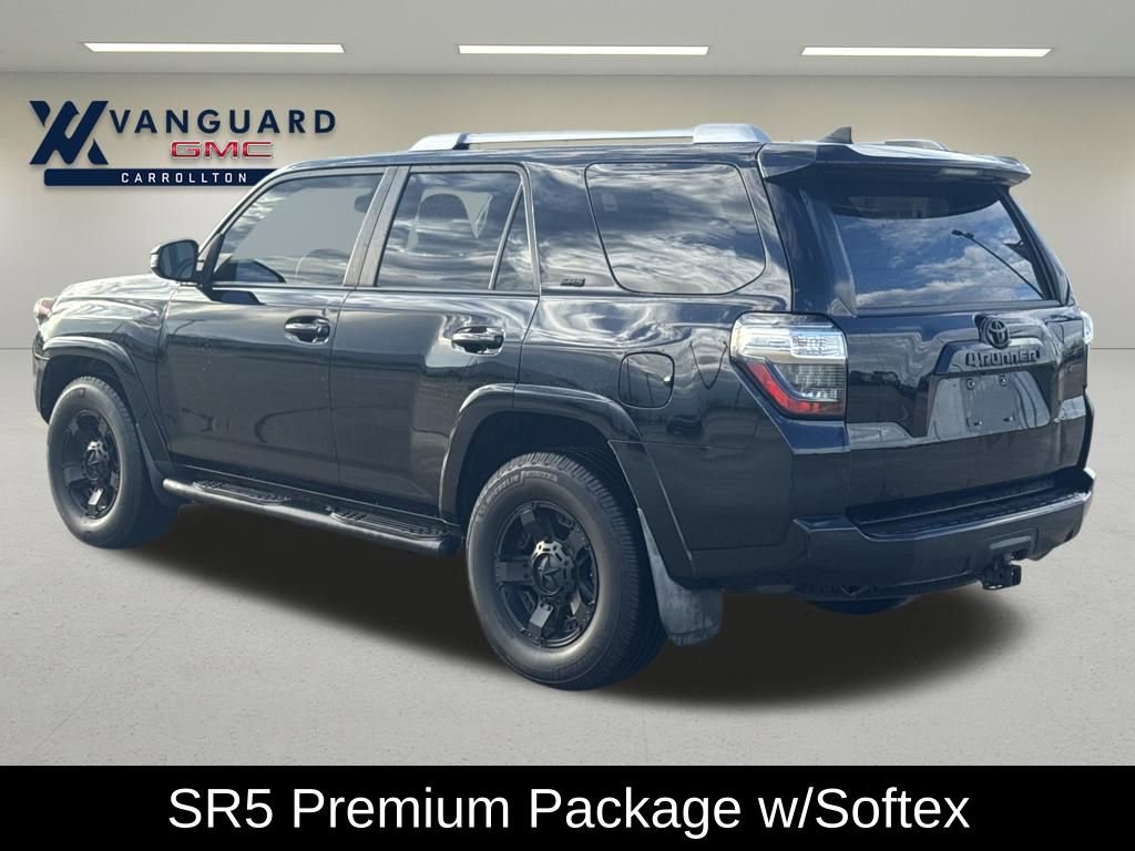Used 2017 Toyota 4Runner SR5 Premium image 3