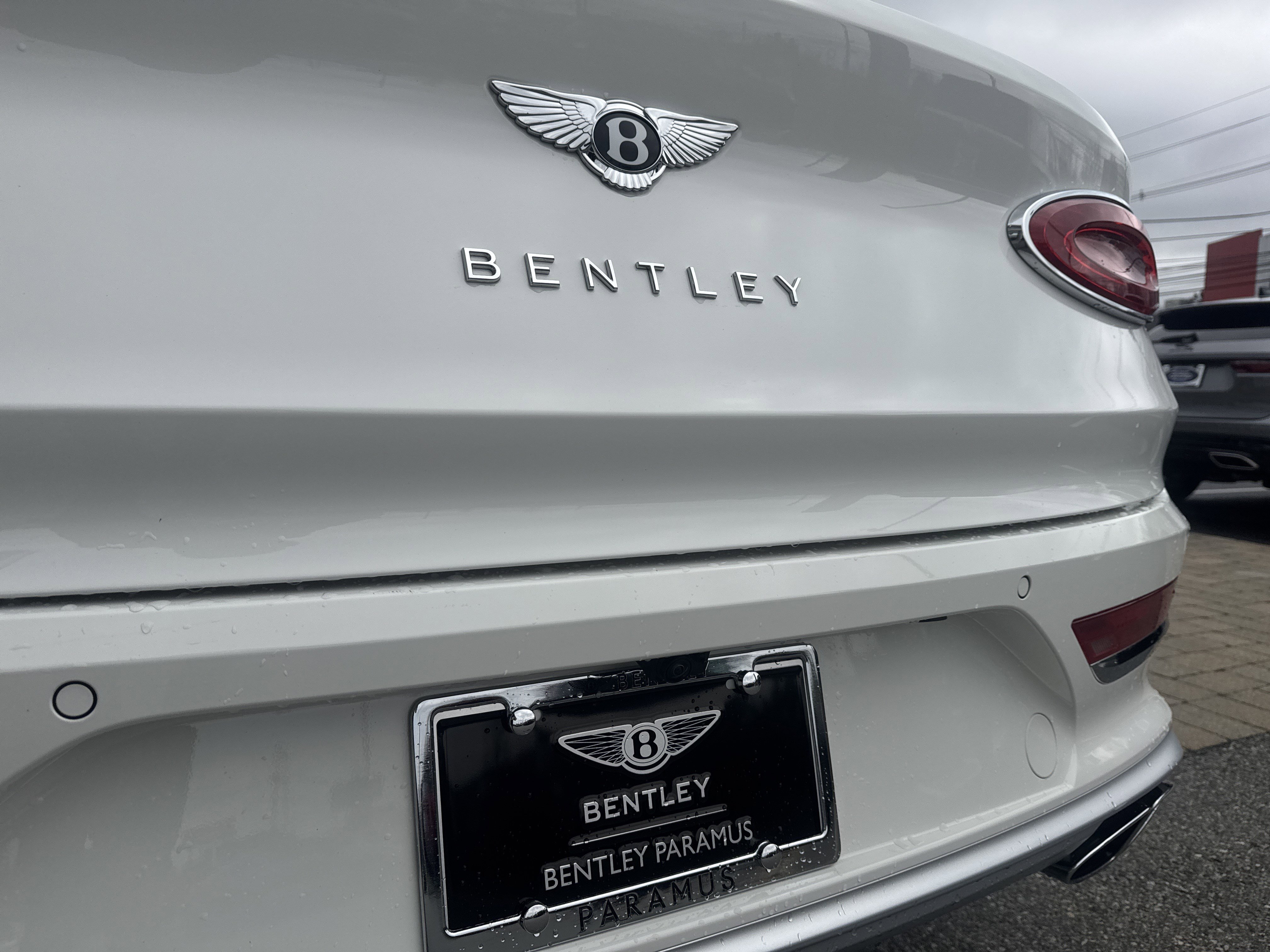 Used 2024 Bentley Bentayga Extended Wheelbase image 27