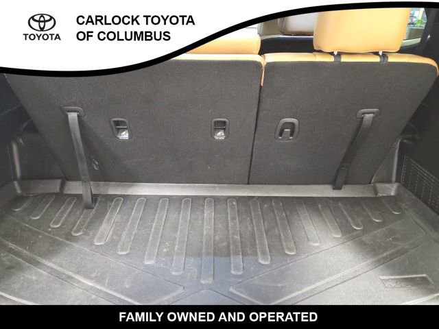 Used 2022 Kia Telluride SX w/ Towing Package FWD image 16