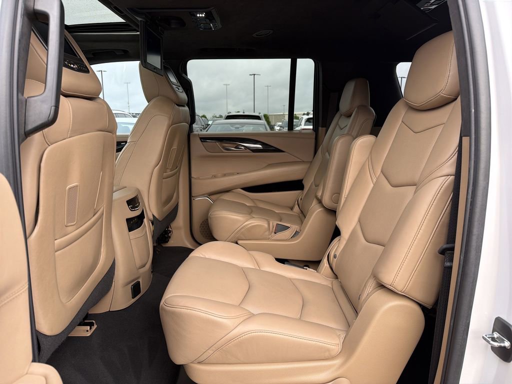 Used 2019 Cadillac Escalade ESV Platinum image 13
