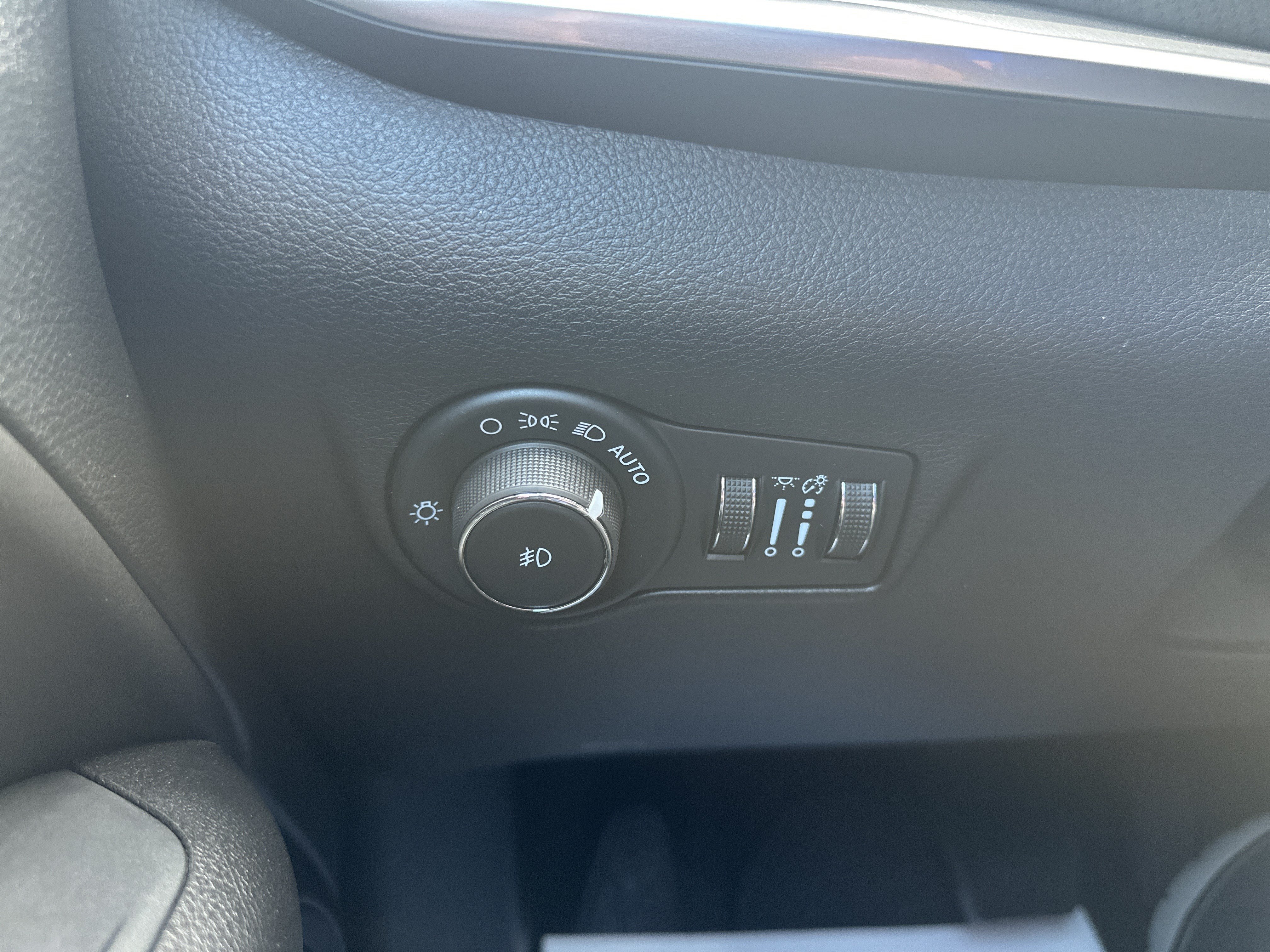 Used 2026 Jeep Compass Trailhawk AWD/4WD image 25