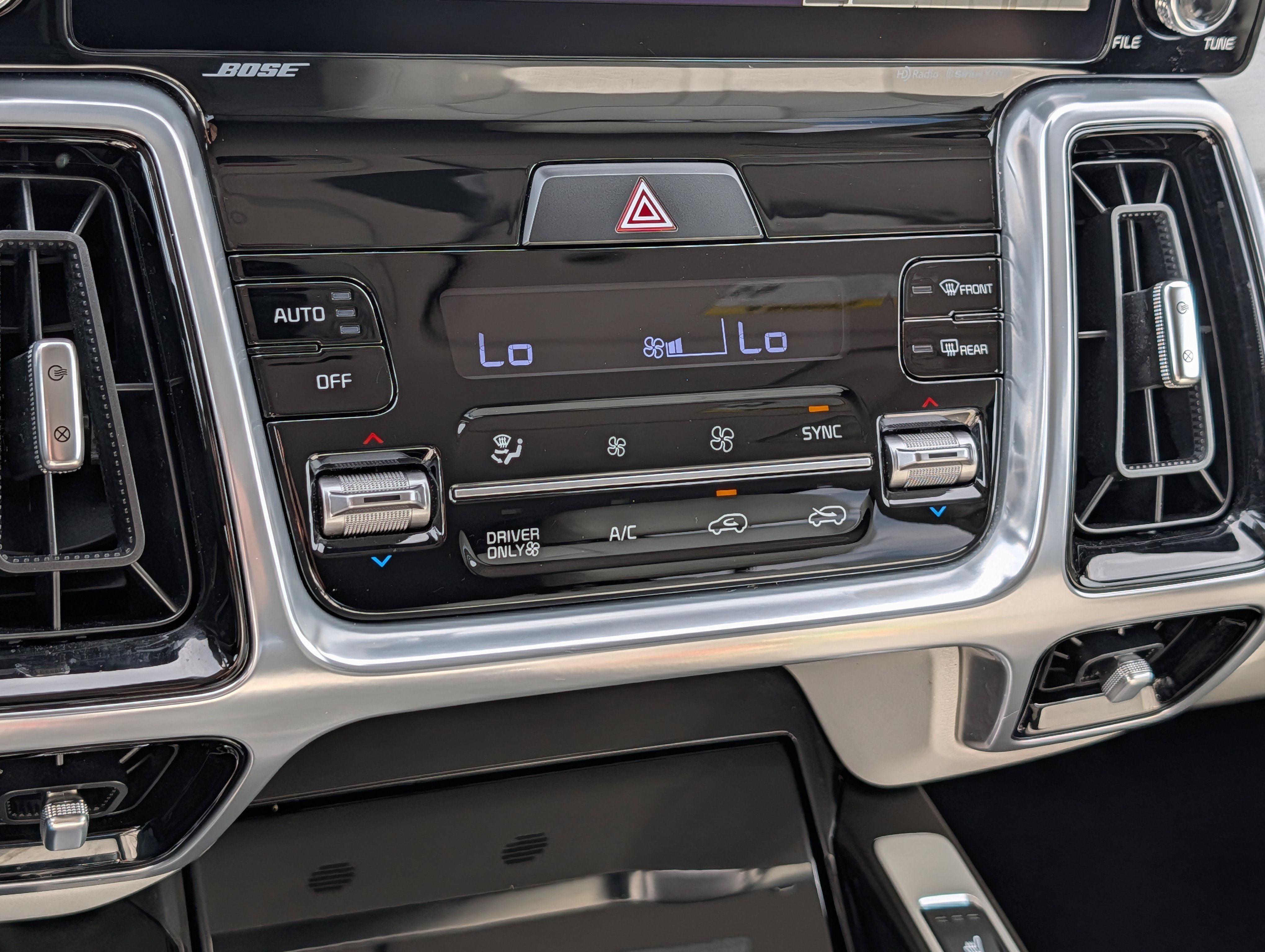Certified 2023 Kia Sorento SX Prestige AWD/4WD image 23