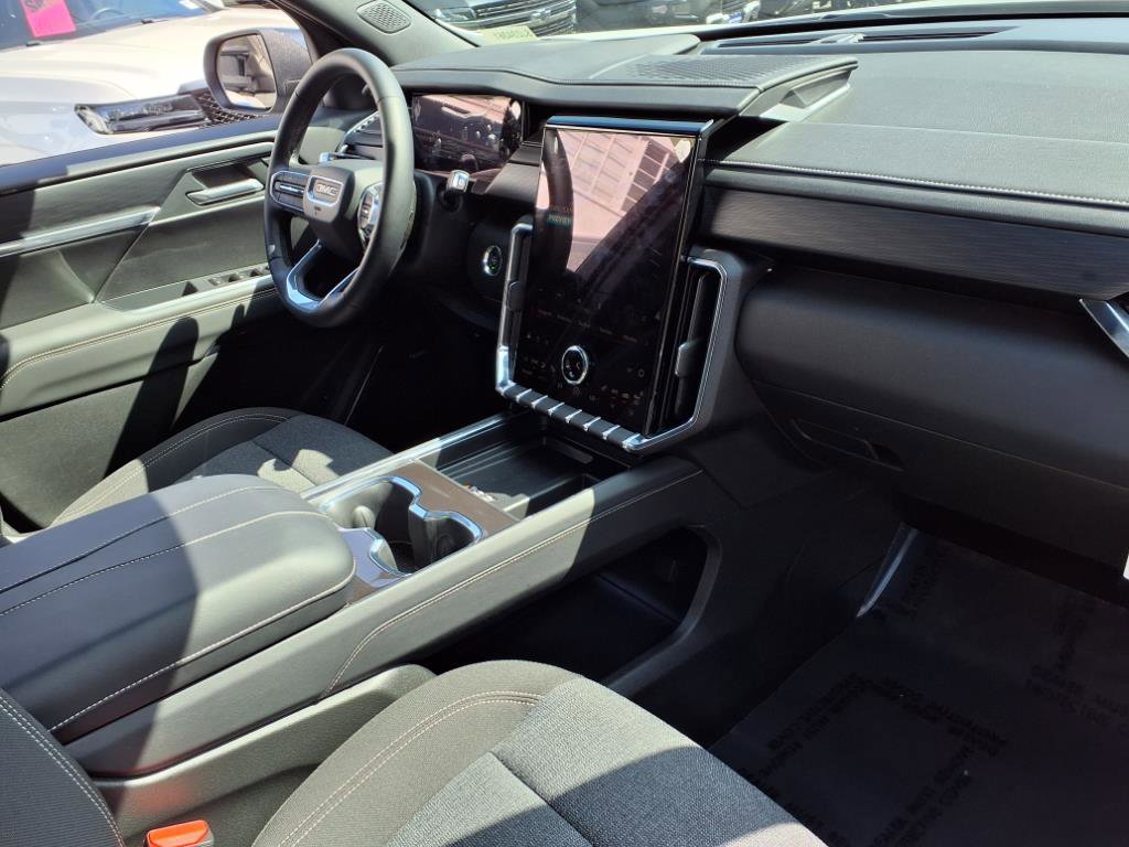 Used 2025 GMC Acadia Elevation image 28