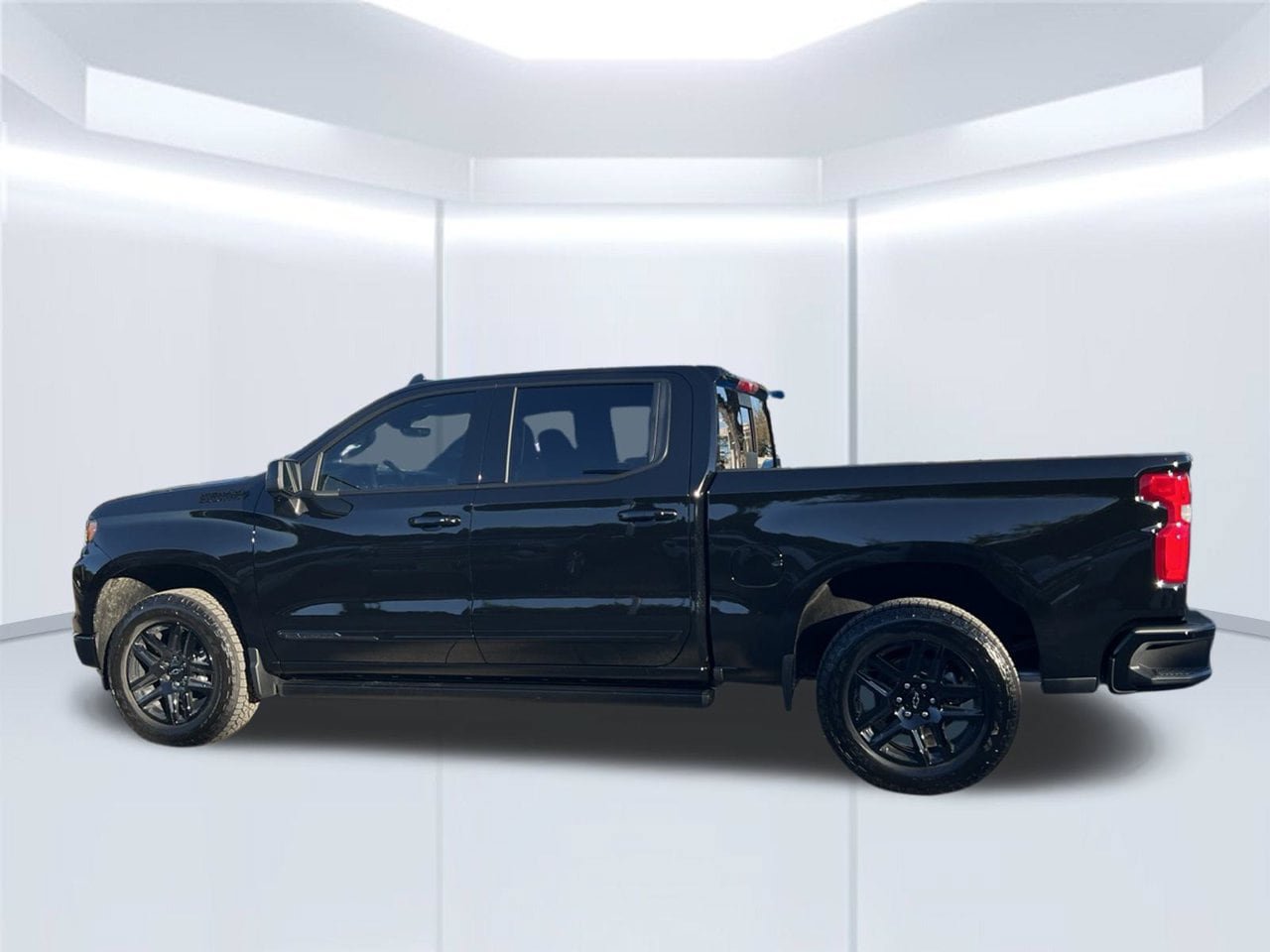 New 2026 Chevrolet Silverado 1500 High Country w/ Midnight Edition AWD/4WD image 2