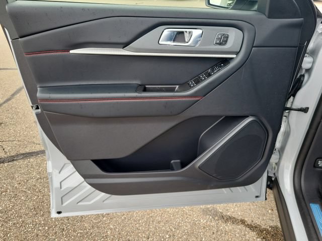 New 2026 Ford Explorer ST-Line w/ ST-Line Street Pack AWD/4WD image 16