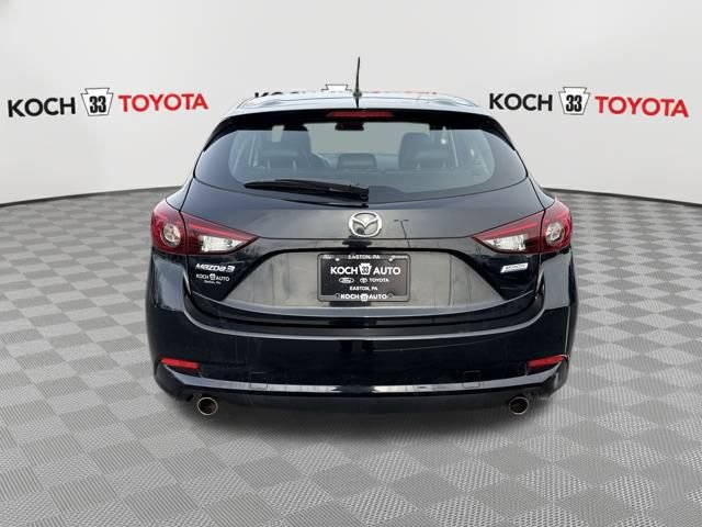 Used 2018 MAZDA MAZDA3 Touring image 6