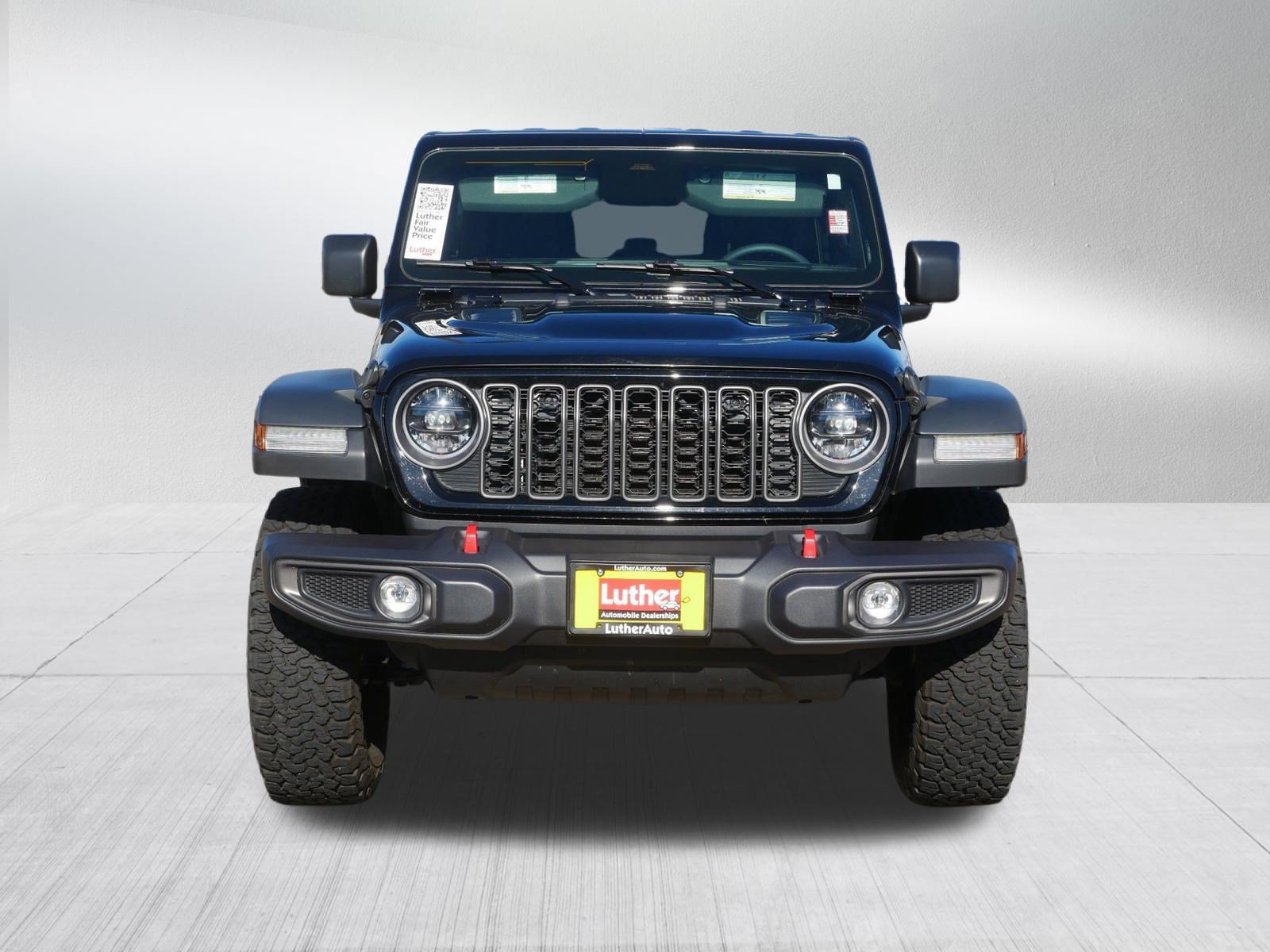 Used 2026 Jeep Wrangler Unlimited Rubicon AWD/4WD image 2
