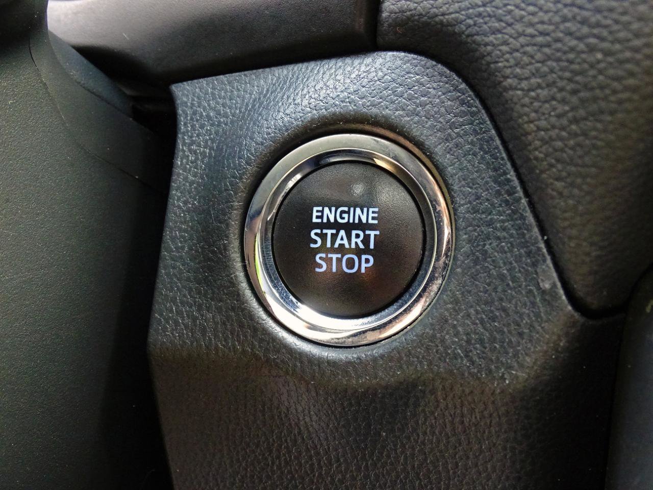Used 2019 Toyota RAV4 XLE Premium w/ Cold Weather Package AWD/4WD image 23
