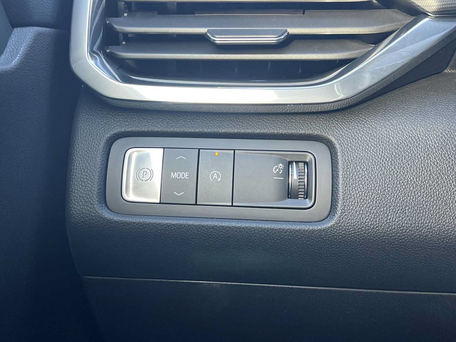 New 2026 GMC Acadia Elevation w/ Black Edition FWD image 12