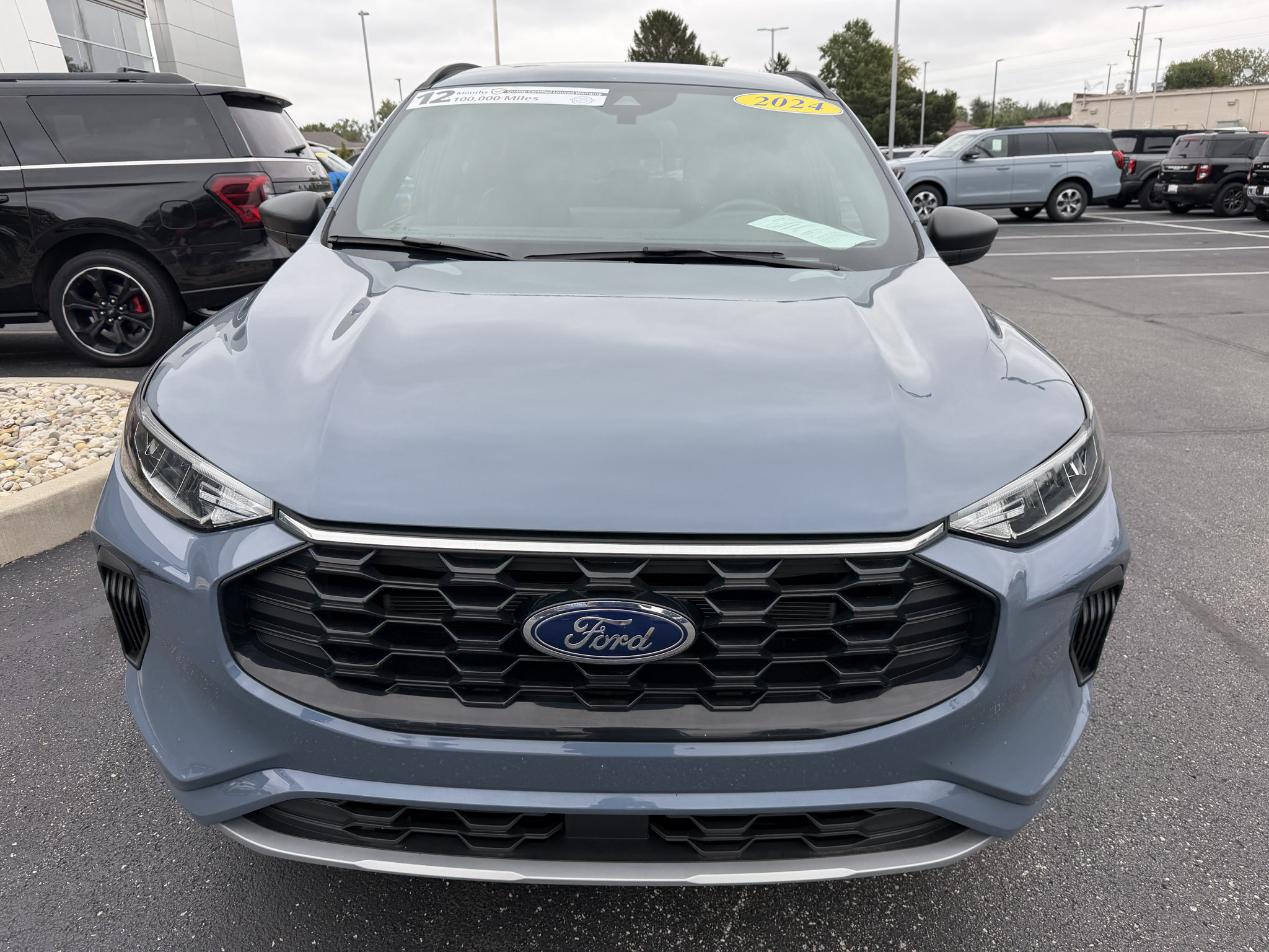 Used 2024 Ford Escape ST-Line w/ Tech Pack #1 AWD/4WD image 3
