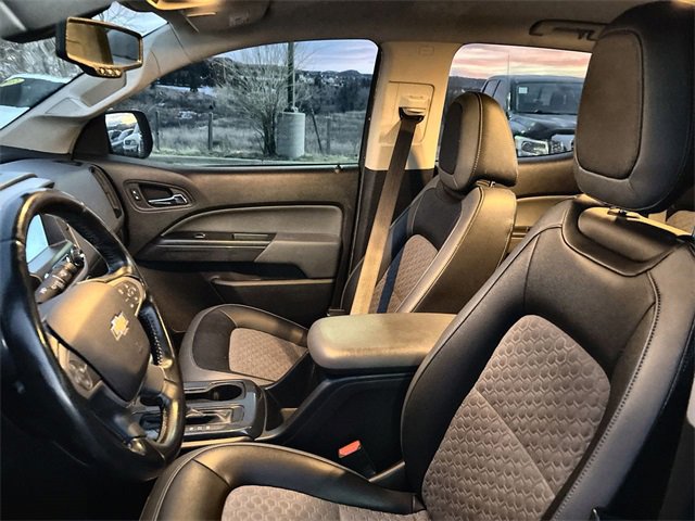 Used 2016 Chevrolet Colorado Z71 w/ Z71 Midnight Edition image 11