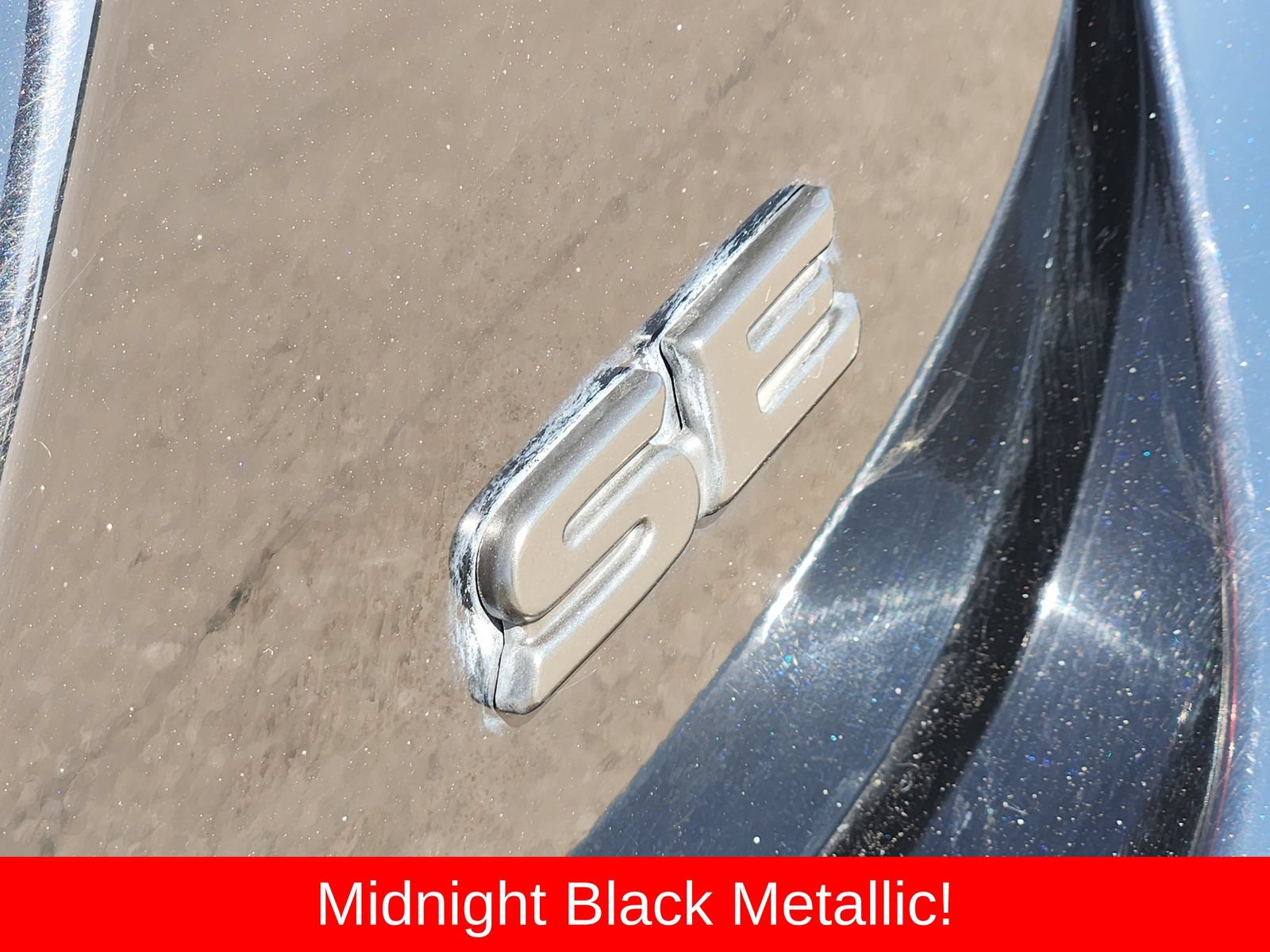 Used 2023 Toyota Camry SE w/ Convenience Package FWD image 14