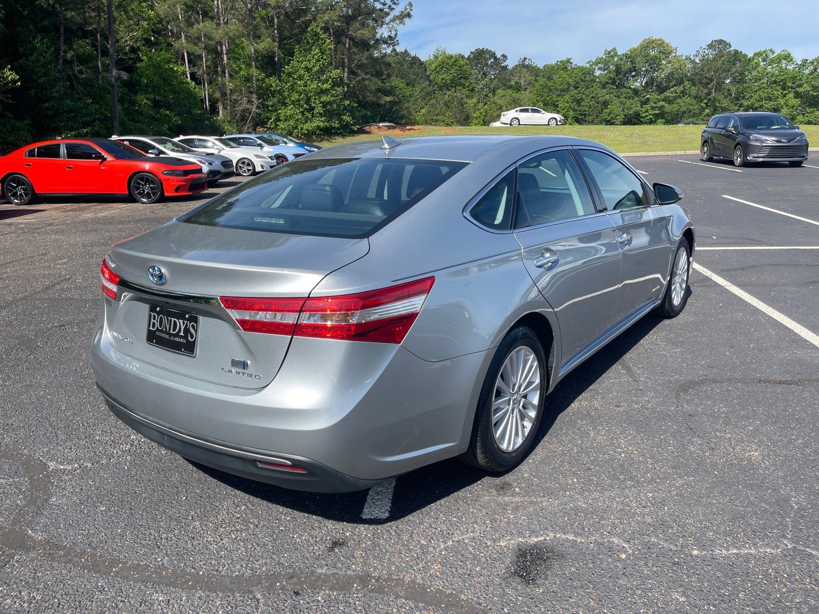 Used 2015 Toyota Avalon Limited w/ Technology Package FWD image 17