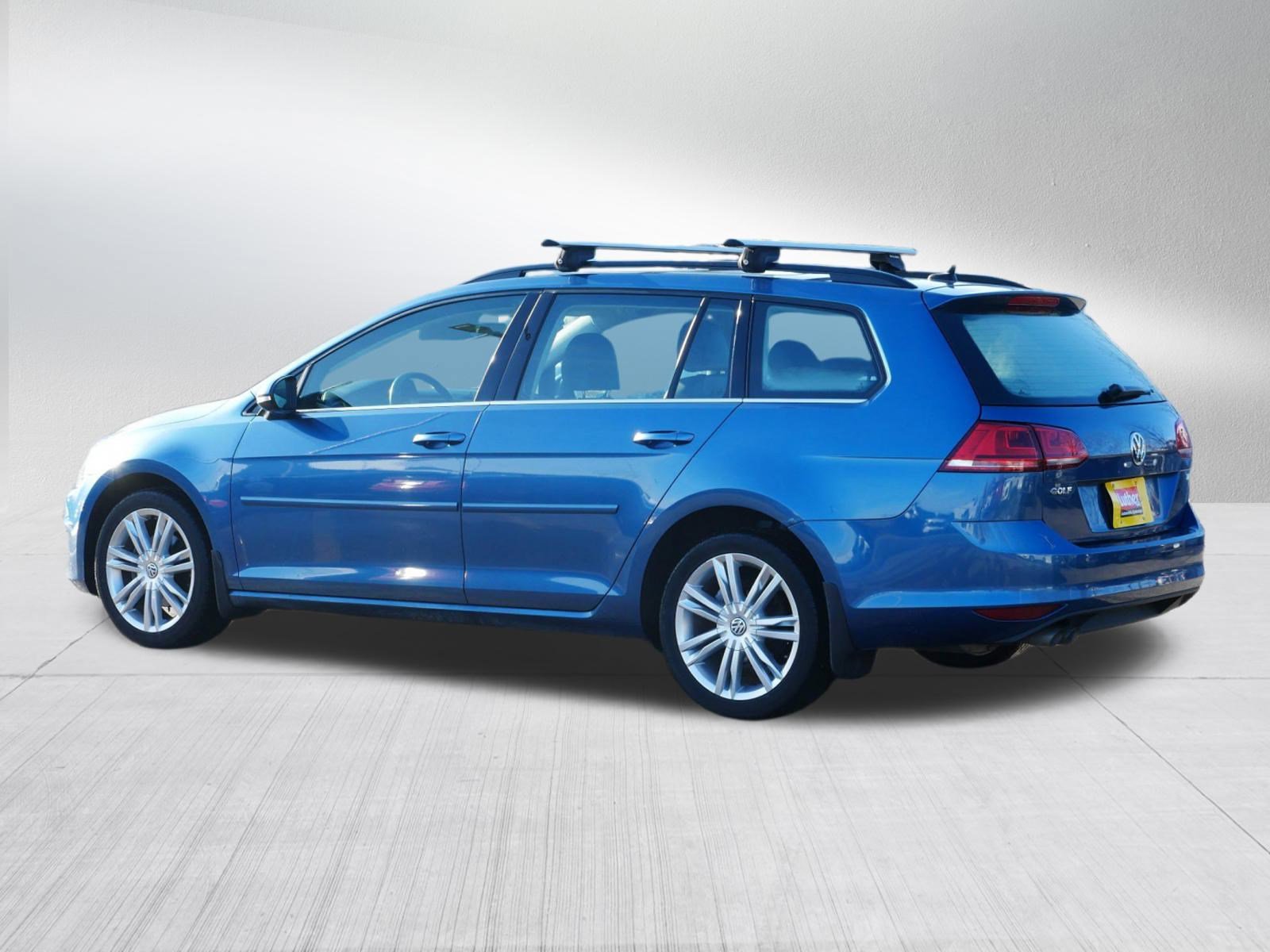 Used 2015 Volkswagen Golf TDI SE image 5