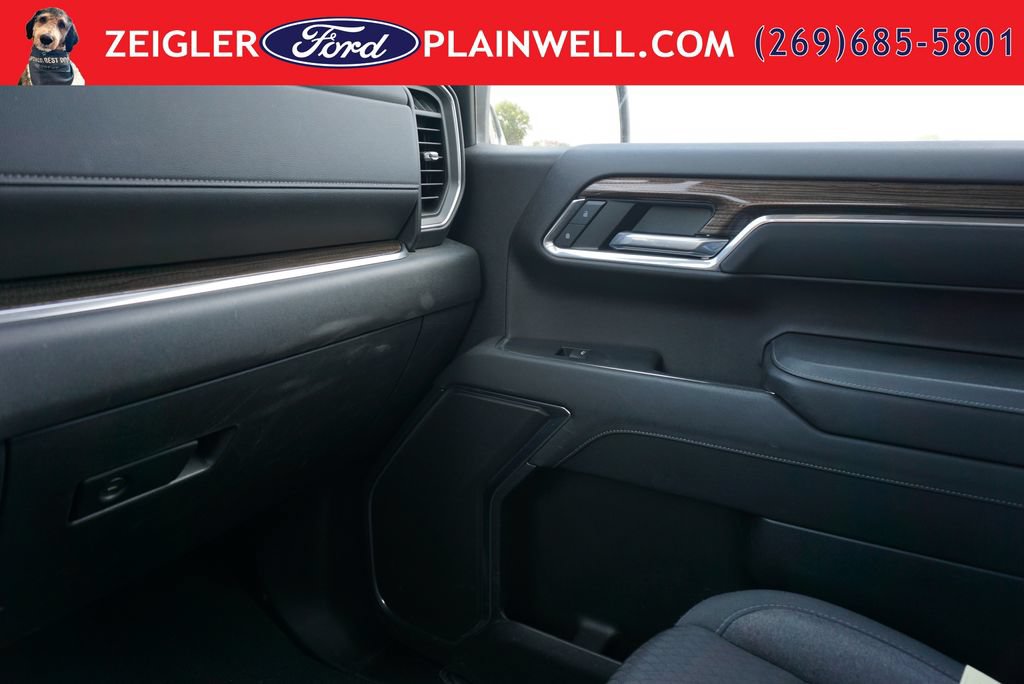 Used 2024 Chevrolet Silverado 1500 LT AWD/4WD image 30