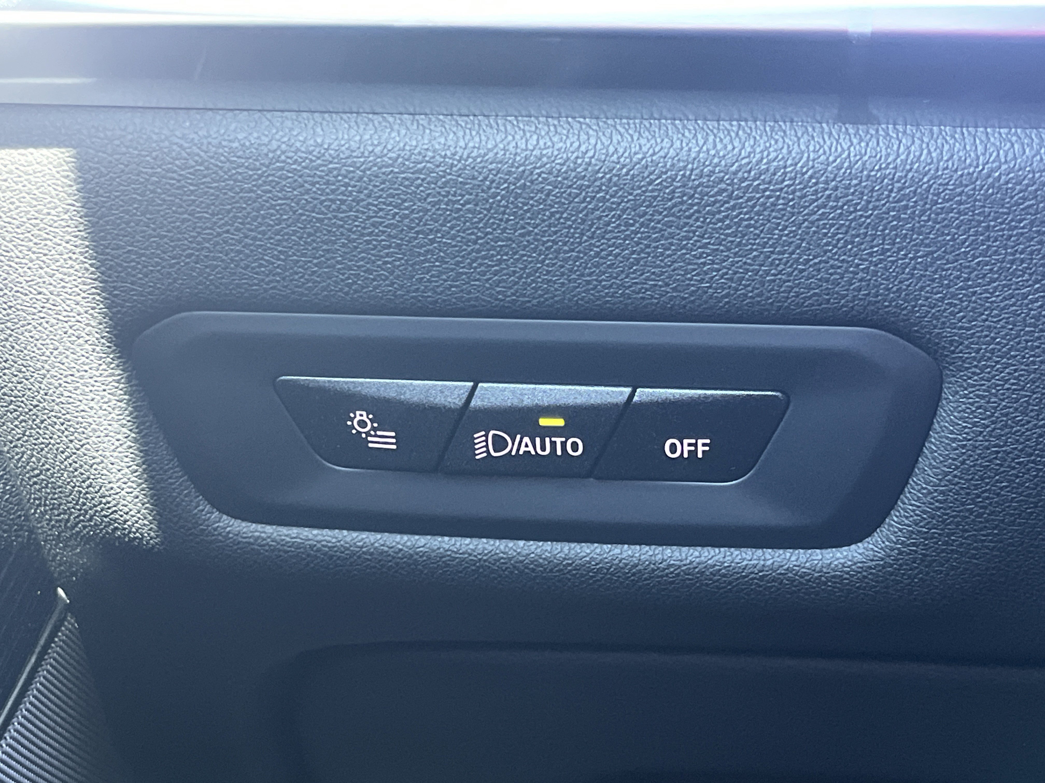 New 2026 BMW X5 xDrive40i w/ M Sport Package AWD/4WD image 13