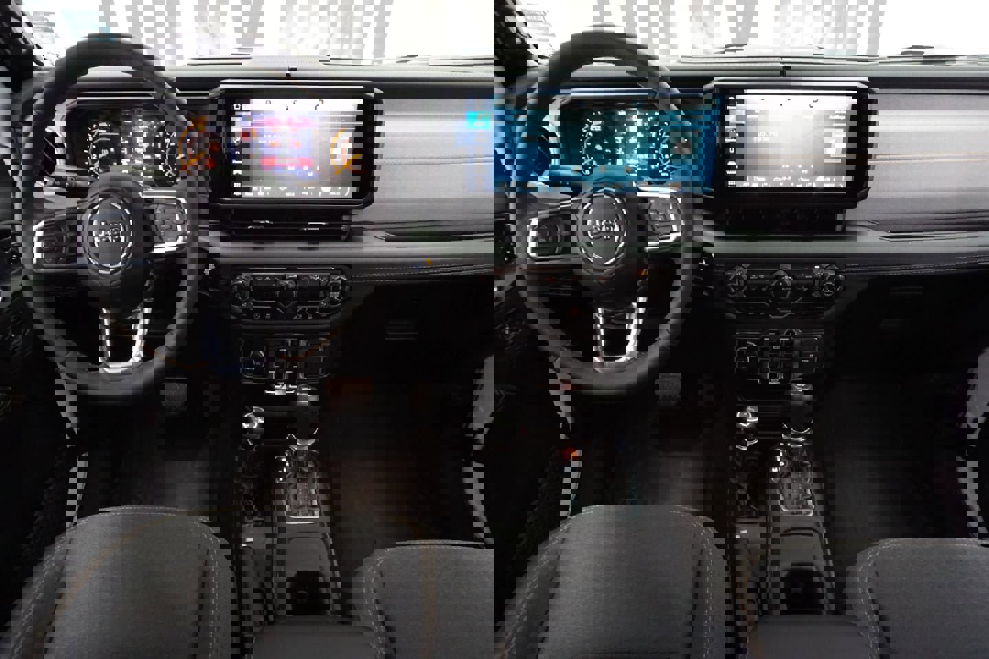 Used 2024 Jeep Wrangler Sahara w/ Safety Group image 18