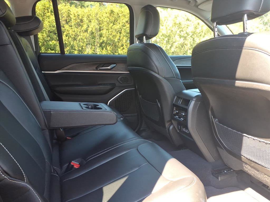 Used 2024 Jeep Grand Cherokee Limited 4xe image 10