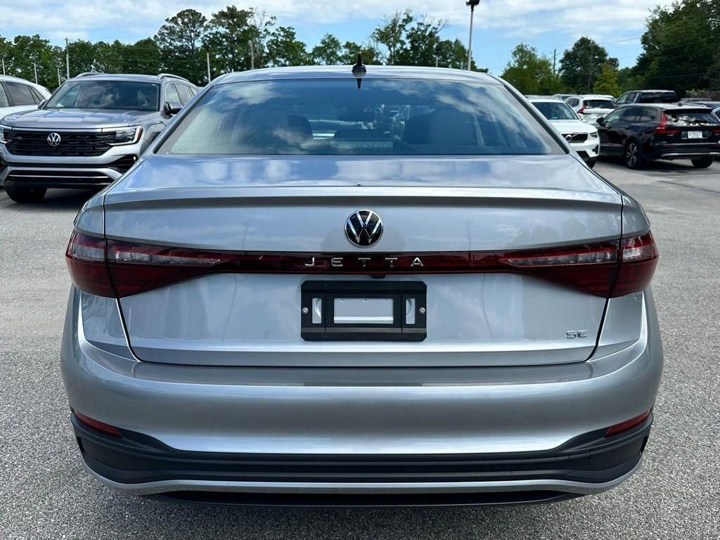New 2026 Volkswagen Jetta SE FWD image 3